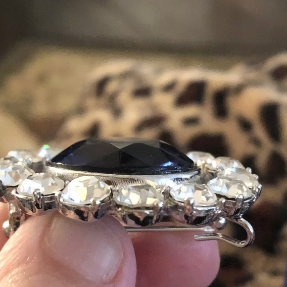 KENNETH J LANE BLUE GLASS HOPE DIAMOND REPLICA BROOCH PIN ROYAL - Picture 4 of 8